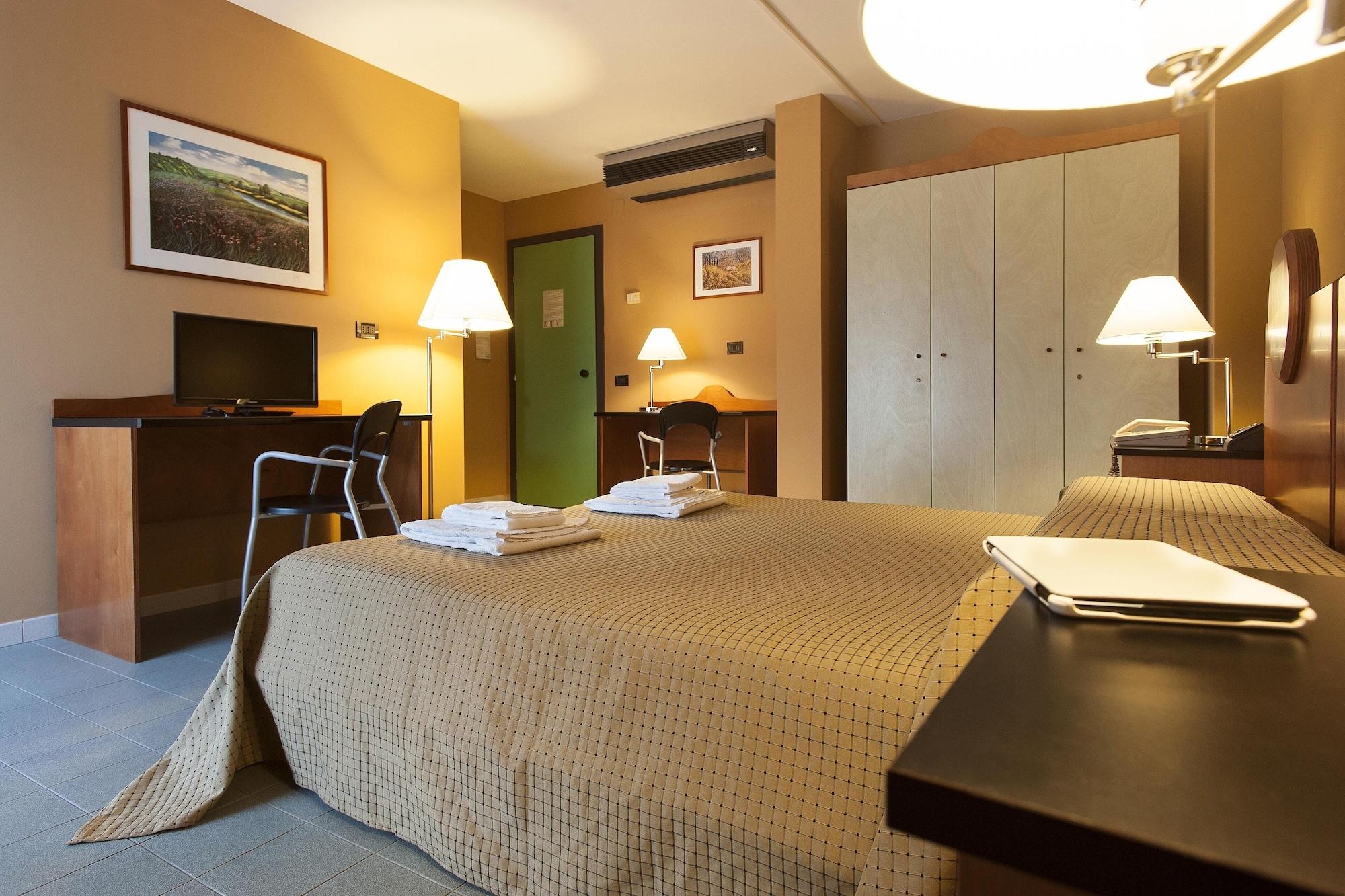 อัลแบร์โก เอเธเนียม Hotel ปาแลร์โม ภายนอก รูปภาพ