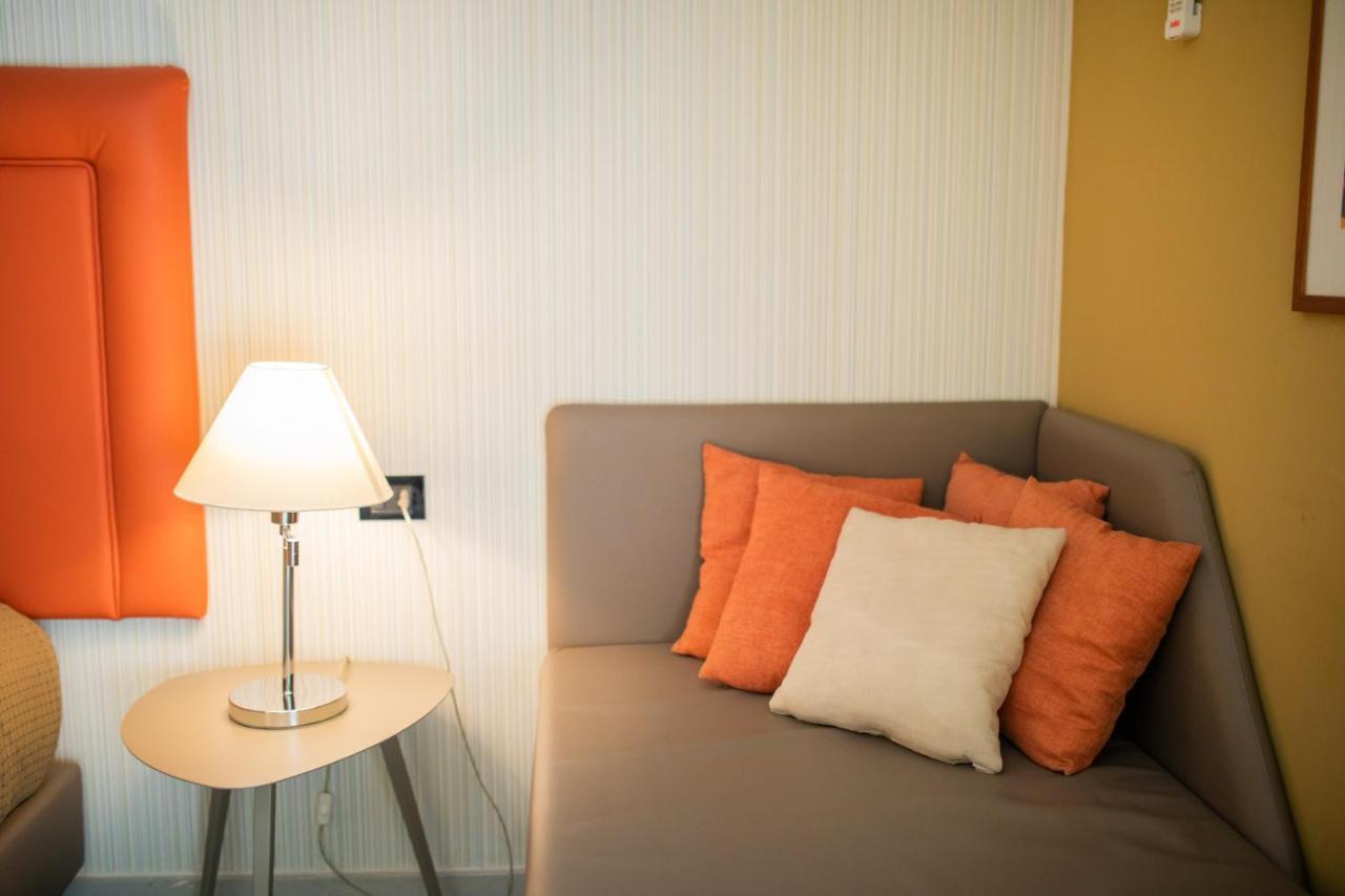 อัลแบร์โก เอเธเนียม Hotel ปาแลร์โม ภายนอก รูปภาพ