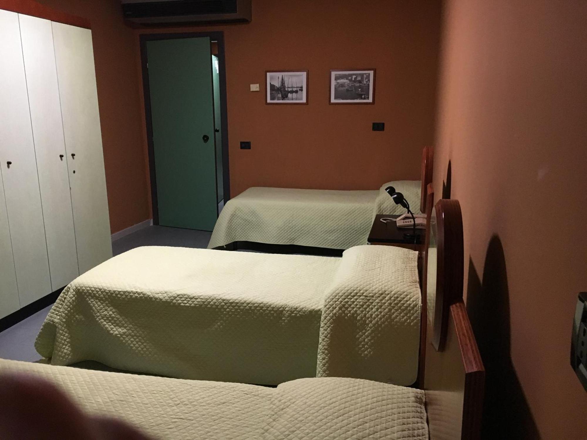 อัลแบร์โก เอเธเนียม Hotel ปาแลร์โม ห้อง รูปภาพ